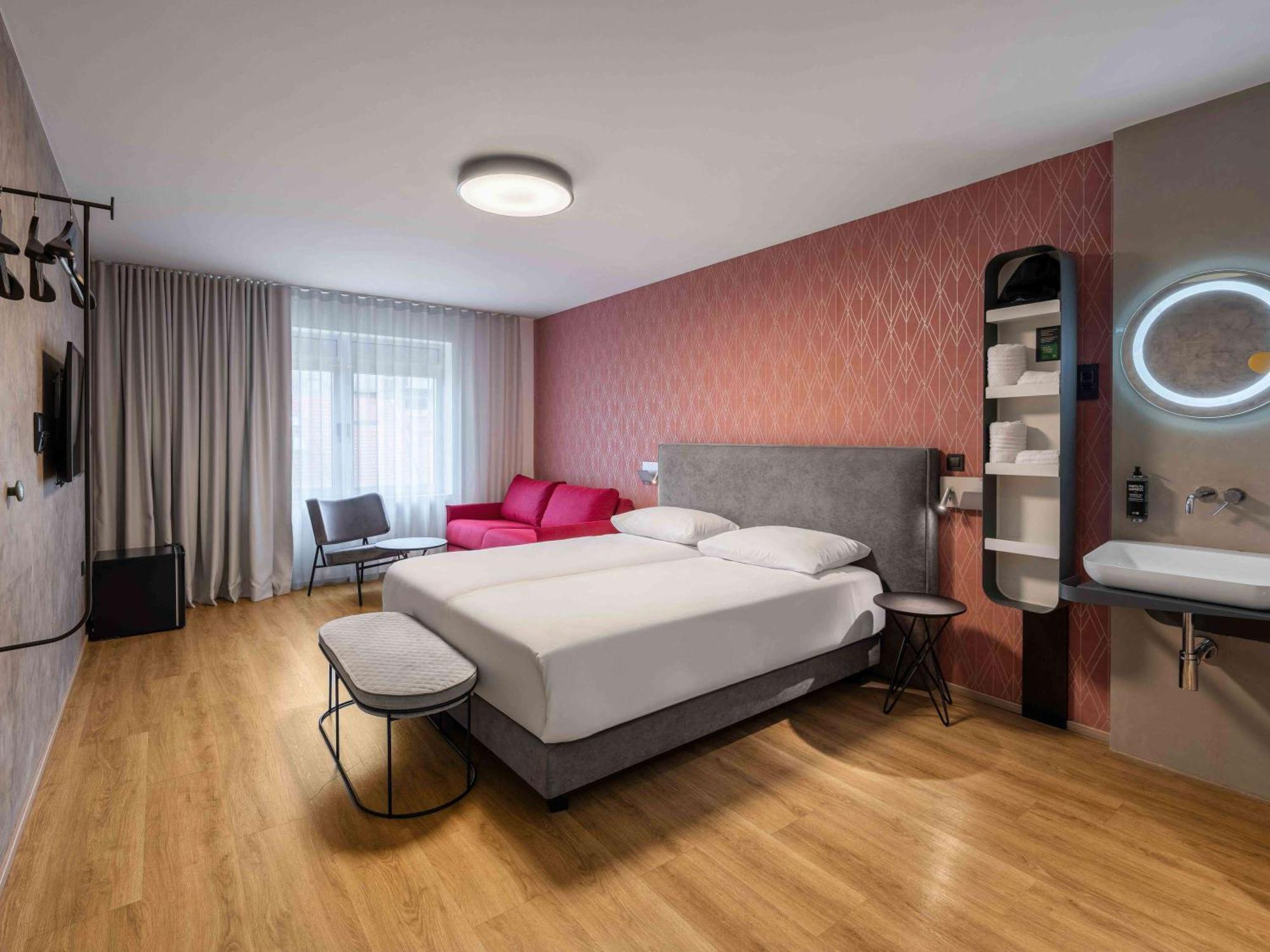 Ibis Styles Centre 3* Ljubljana